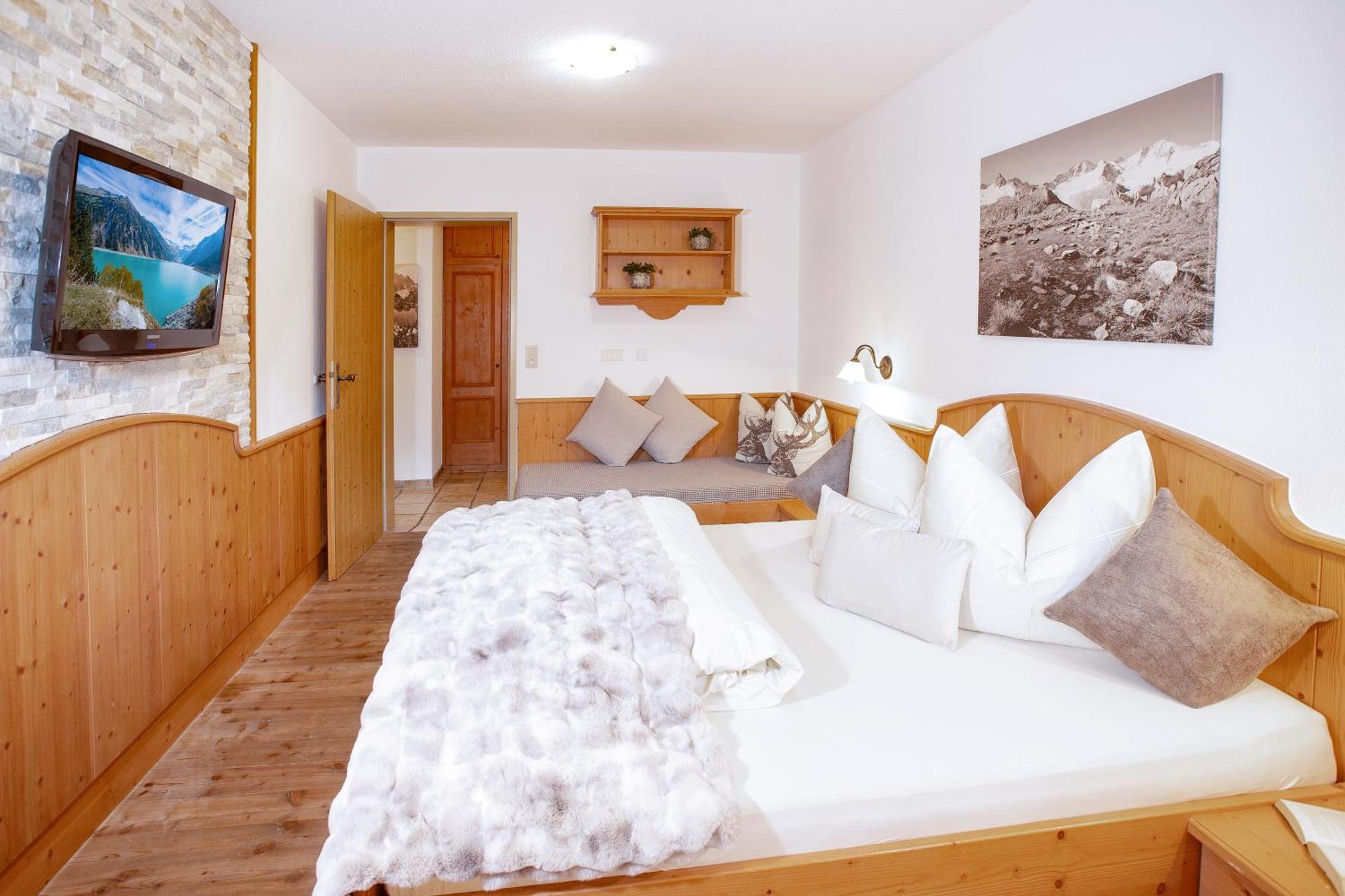 Brixnerhof Im Zillertal Hotel Schlitters Exterior foto