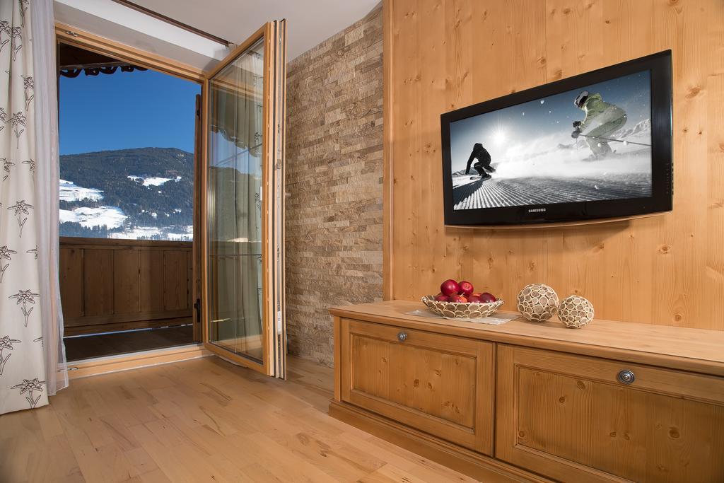 Brixnerhof Im Zillertal Hotel Schlitters Exterior foto